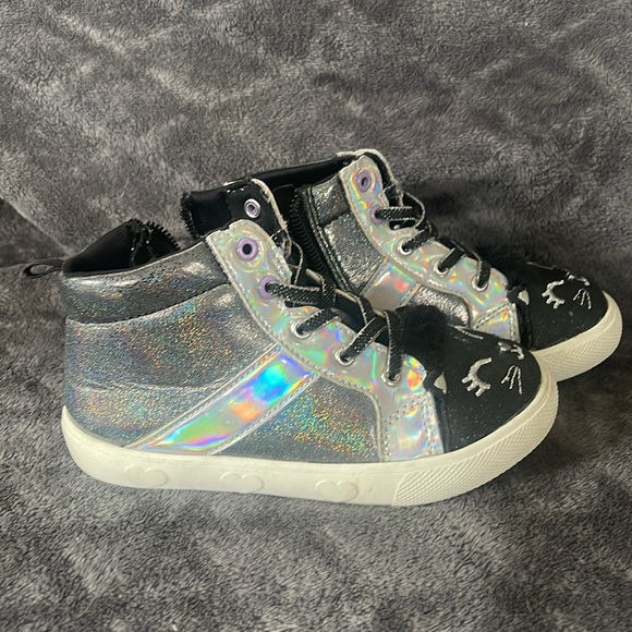 ⭐️Wonder nation size 10 kitty high tops - Picture 4 of 5